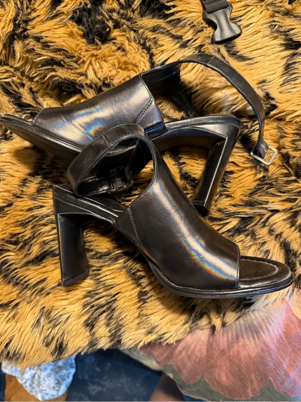 Mix No. 6 Antonnya Black Holographic Open-Toe Block Heel ankle wrap 9 1/2
